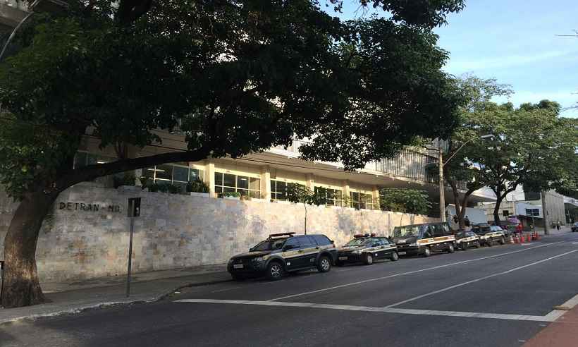COVID-19: Polícia Civil suspende exames para carteira de motorista - PCMG