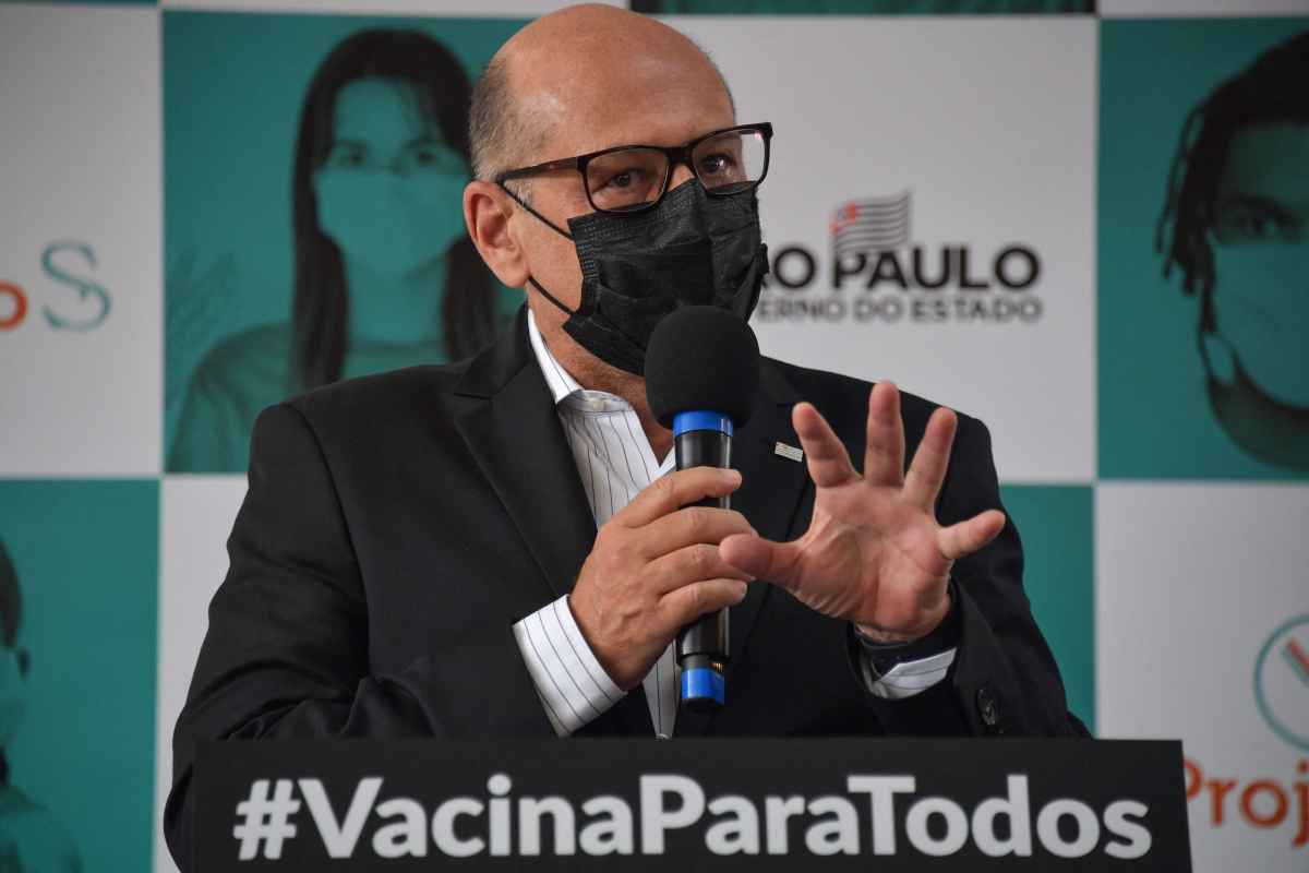 Dimas Covas: 'Saúde precisa ser dirigida por quem entenda a pandemia' - AFP / NELSON ALMEIDA
