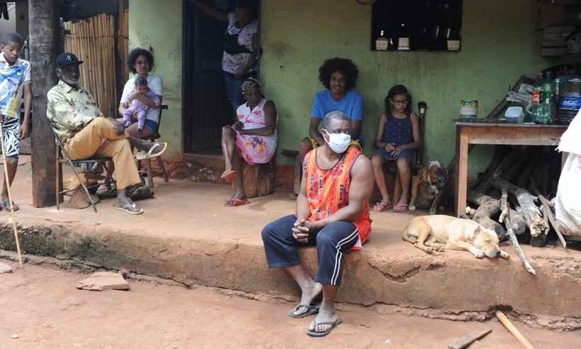 COVID-19: quilombo do Açude atualiza lista comunitária para ser vacinado - Leandro Couri/EM/D.A Press 