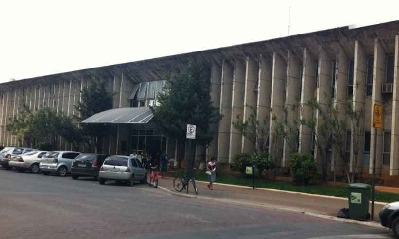 Após confirmação de COVID-19 em servidores, Câmara Municipal ficará fechada - As atividades parlamentares retornarão na segunda-feira (5/4)
