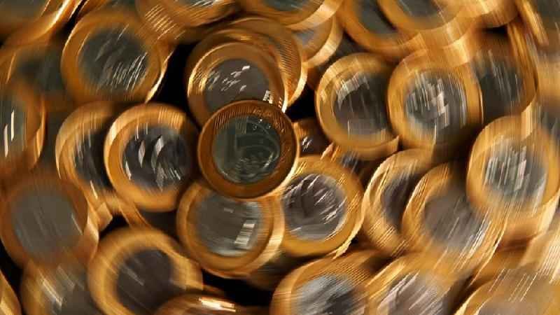 Teto de gastos na berlinda: por que economistas chamam orçamento para 2021 de 'peça de ficção' - Reuters