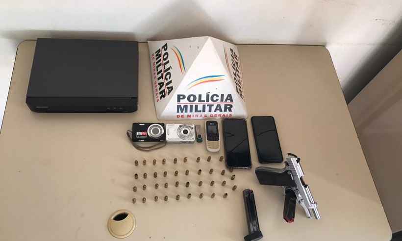Suspeito de chefiar o tráfico de drogas em Periquito é preso pela polícia - PMMG/Divulgação