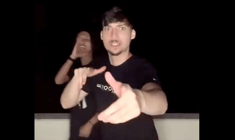 Renan Bolsonaro dança música militar: 'Troquei meu Playstation por fuzil' - Reprodução/Tiktok