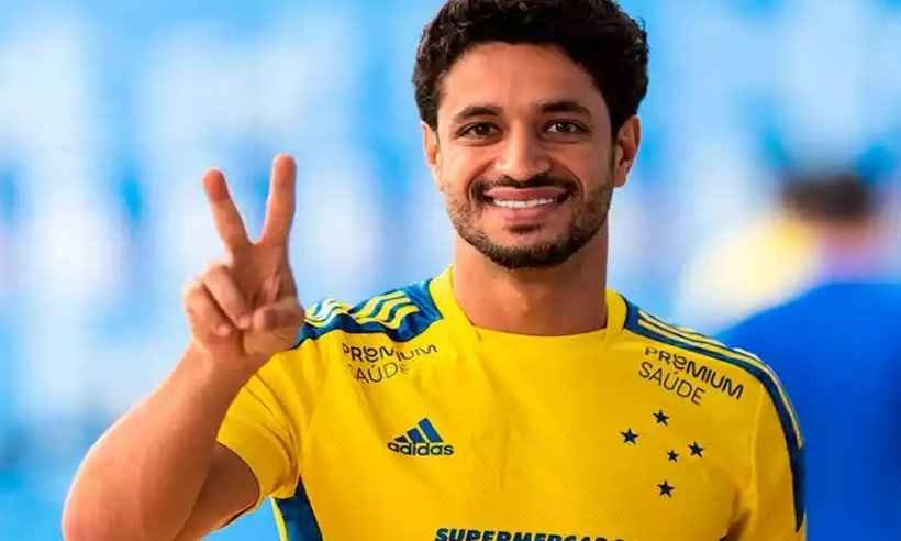 Após tratamento nos EUA, zagueiro Leo se reapresenta ao Cruzeiro - Bruno Haddad/Cruzeiro
