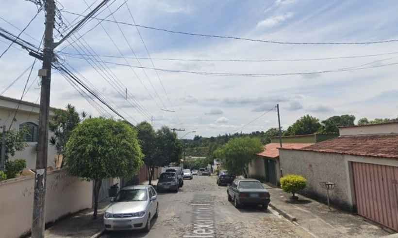 Laje desaba e homem morre em Ribeirão das Neves  - Google Street View/ Reprodução