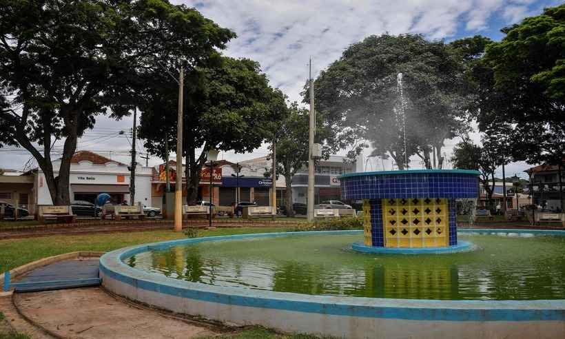 COVID-19: Serrana, em SP, zera casos de intubação após vacinação em massa - AFP / NELSON ALMEIDA