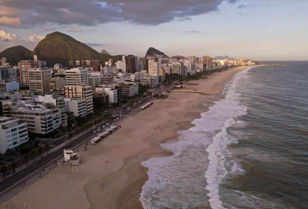 COVID-19: estado do Rio registra 260 mortes nas últimas 24h - AFP / Florian PLAUCHEUR