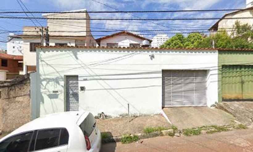 Mulher grita por socorro e assusta ladrão, na Sagrada Família, em BH - Google maps/reprodução