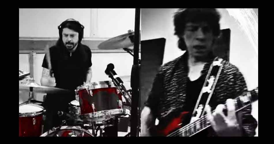 Mick Jagger se junta a Dave Grohl e lança 'Eazy sleazy'. Ouça: - Youtube / Reprodução