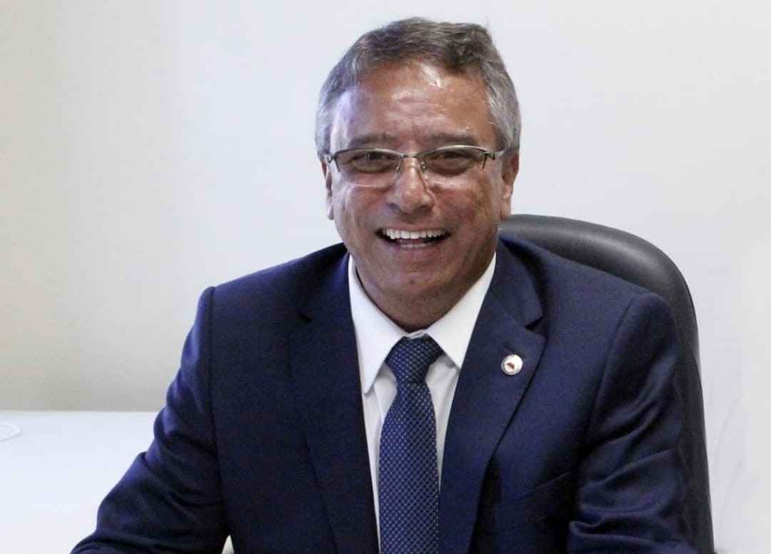 Deputado estadual Professor Irineu é acusado de furar fila da vacina - Redes Sociais/Divulgação