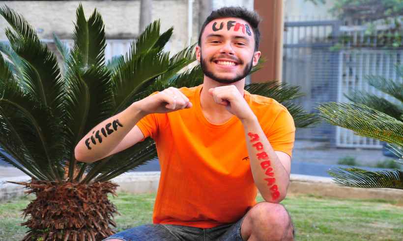 Sisu divulga resultados e estudantes comemoram a tão sonhada aprovação -  Ramon Lisboa/EM/D.A Press