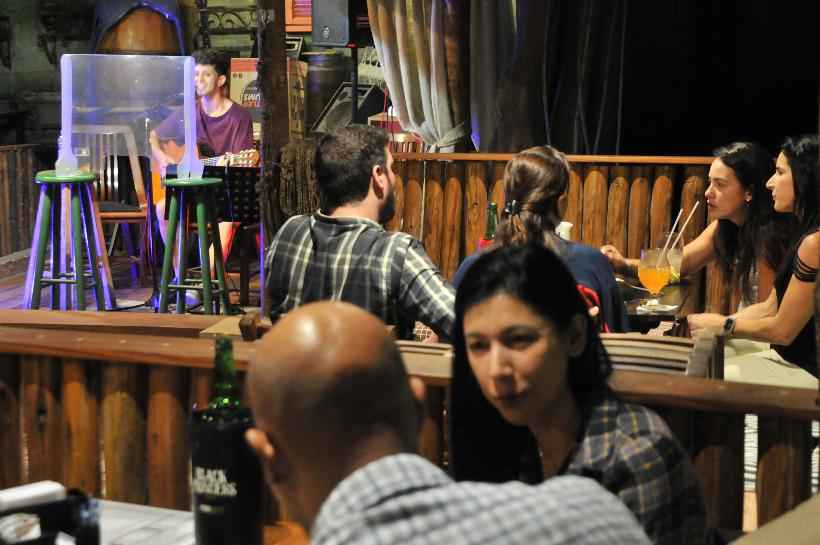 Empresários criticam fechamento de bares de BH à noite e aos domingos - Marcos Vieira/EM/D.A Press