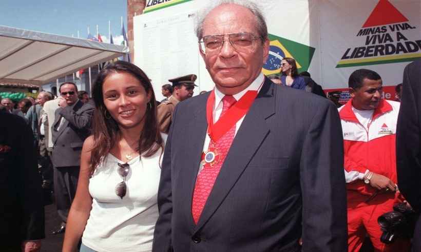 Morre, aos 93 anos, o jornalista Fábio Doyle - EM/DA Press
