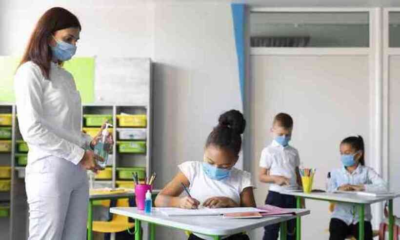 Sem teste, as escolas são potenciais locais de surtos, alerta pesquisador - Freepik/Reprodução de internet