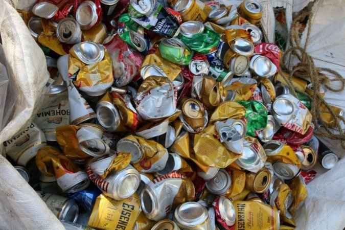 Brasil fecha ano de 2020 entre os maiores recicladores de latas de alumínio - Rovena Rosa/Agência Brasil