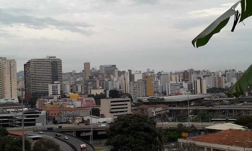 Minas tem previsão de pancadas de chuva à tarde nesta terça-feira (27/4) - Jair Amaral/ EM D.A Press