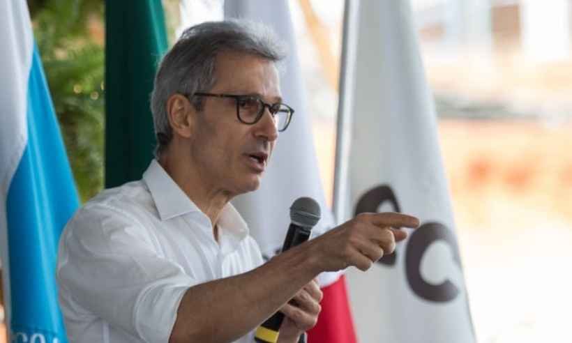 Fura-fila da vacina: Zema diz que CGE tem total autonomia para investigar  - Marcelo Barbosa/Governo de Minas