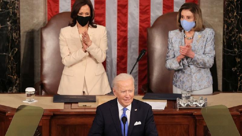 Em discurso ao Congresso, Biden comemora vacinação nos EUA e promete planos de assistência trilionários - Chip Somodevillaat/REUTERS