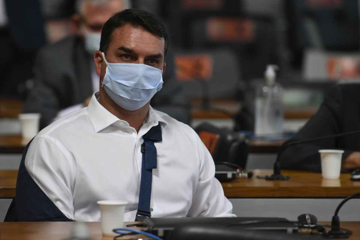 CPI da COVID: Flávio Bolsonaro irrita bancada feminina com fala 'machista' - Edilson Rodrigues/Agência Senado