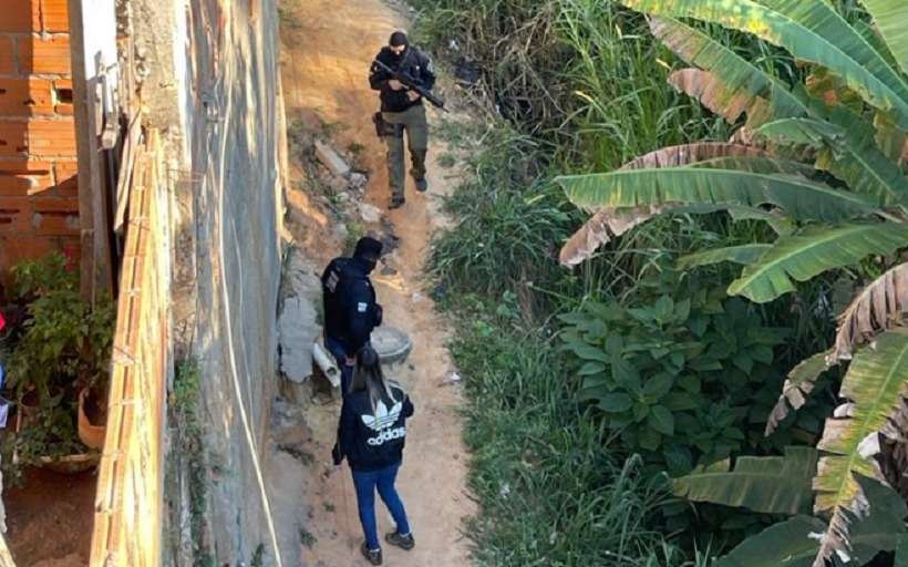Operação conjunta mira o tráfico de drogas em Ribeirão das Neves - Policia Civil/Divulgação