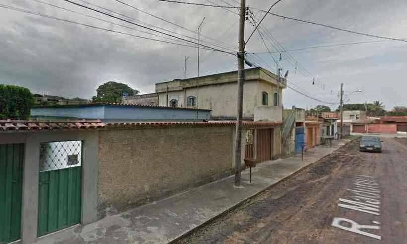 Por ciúmes, homem é executado a tiros na saída de festa em Neves - Google view street