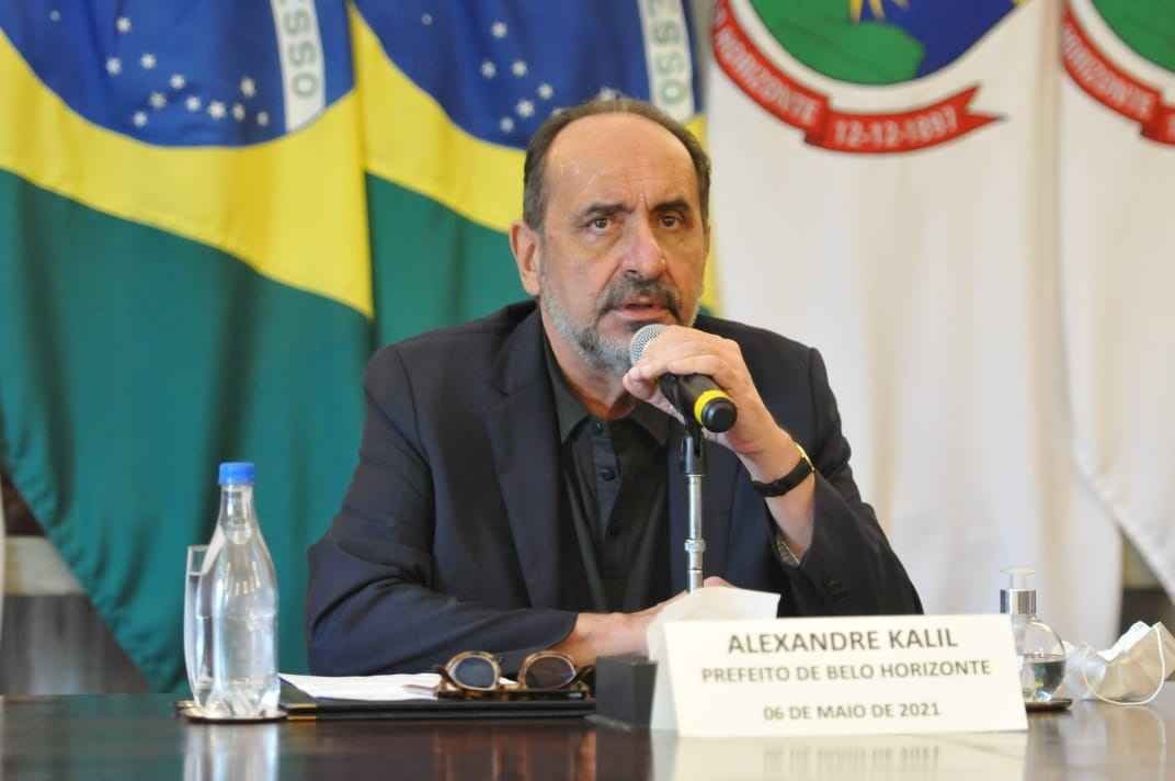 Kalil libera supermercados e padarias em BH aos domingos - Gladyston Rodrigues/EM/DA Press