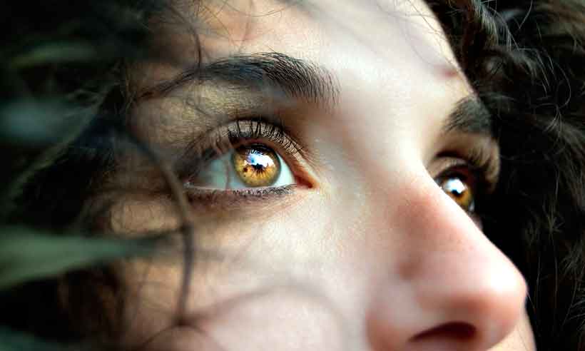 Nada de rosto paralisado ou artificial. Cirurgias buscam efeito natural - Pixabay