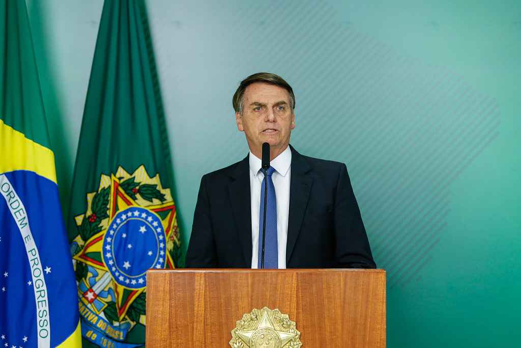 Bolsonaro apoiar Israel é tão irrelevante quanto Lula odiar