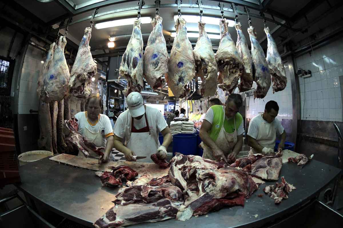 Greve na Argentina: produtores de carne protestam por pausa de exportações - / AFP / JUAN MABROMATA
