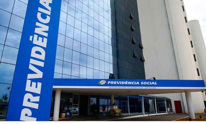 INSS alerta para golpes por telefone pedindo prova de vida para aposentados - Agência Brasil