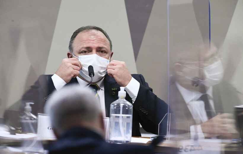 Nas redes, indignação com Pazuello: 'Vida do meu pai não vale US$ 10?' - Edilson Rodrigues/Agência Senado