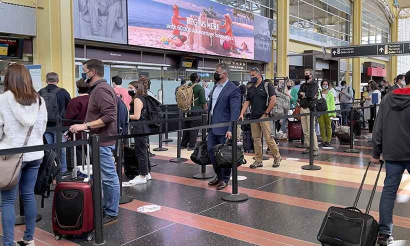 Passageiros podem começar a ser pesados antes dos voos - Daniel SLIM/AFP