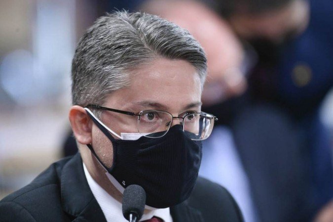 Vieira quer Carlos Bolsonaro na CPI: 'Não se pode olhar CPF nem filiação' - Edilson Rodrigues/Agência Senado