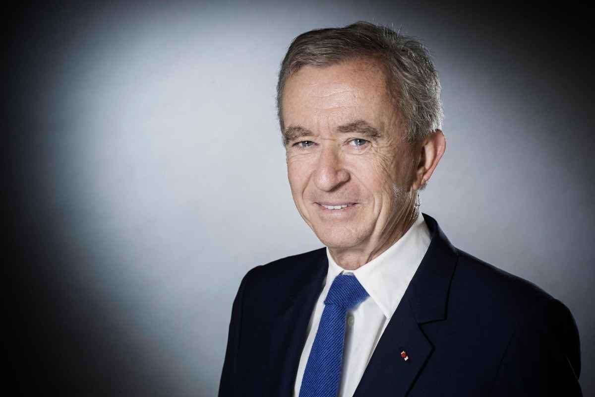 Dono da Louis Vuitton ultrapassa Bezos e se torna a pessoa mais rica do mundo -  AFP / JOEL SAGET