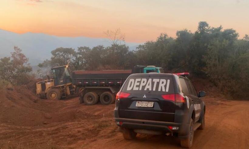 Grupo é preso em operação contra extração ilegal de minerais em Minas - PCMG/Divulgação