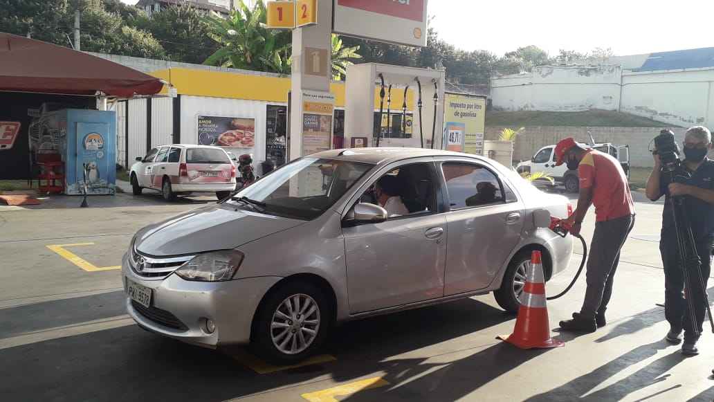 Dia livre de impostos tem gasolina a R$ 3,22 e descontos de até 70% em BH - Jair Amaral/EM/D.A.Press