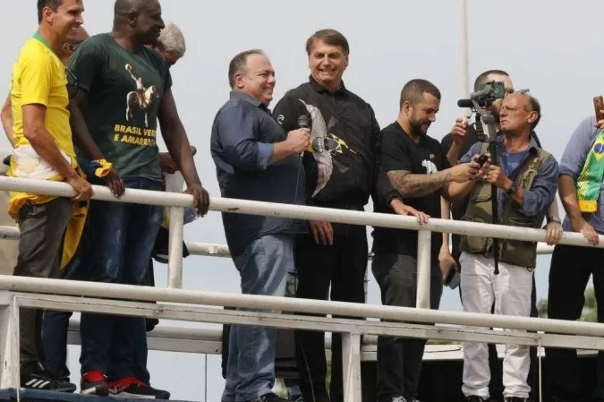 Exército tem prazo para punir Pazuello por participar de ato com Bolsonaro - Fernando Frazão/Agência Brasil