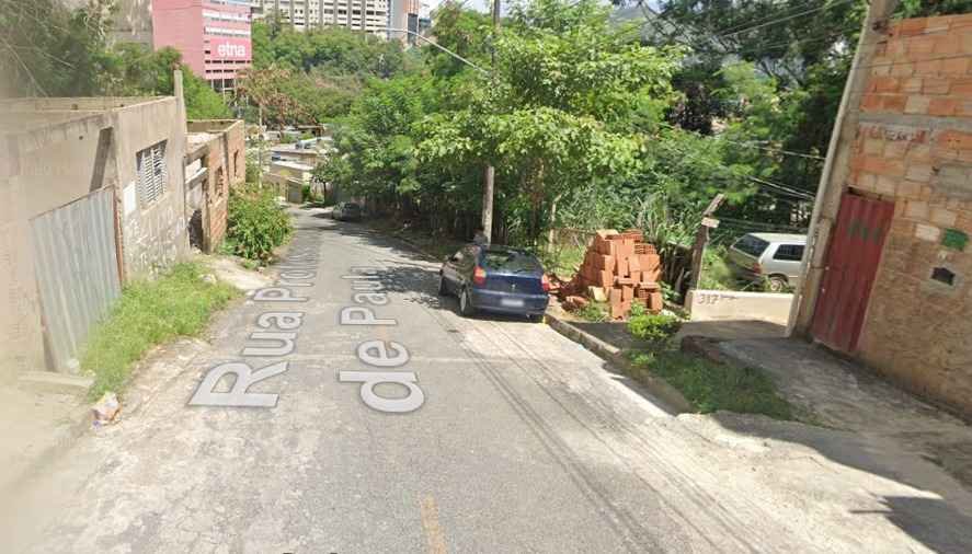 Homem mata ex-cunhado, esfaqueia ex-namorada e é preso em BH - Reprodução/Google Street View