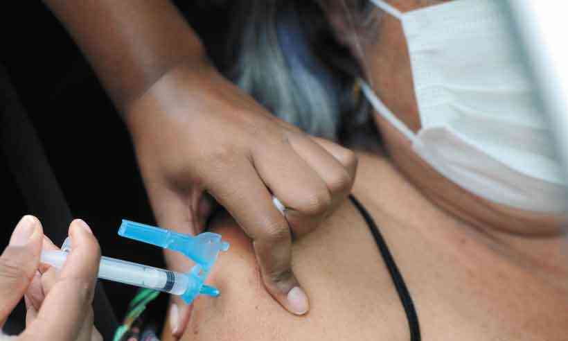 Gripe: só 28,6% do público-alvo foi vacinado; governo de Minas faz apelo - Leandro Couri/EM/DA Press