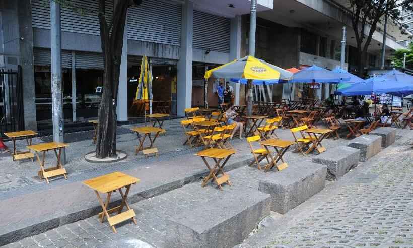 Salário de maio está atrasado em quase 60% dos bares e restaurantes de MG - Juarez Rodrigues/EM/D.A Press
