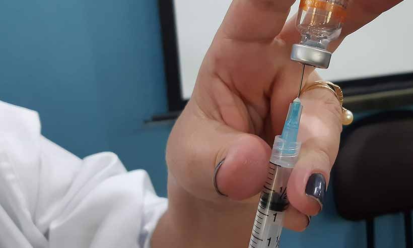 COVID-19: Juiz de Fora perde 10.769 doses devido a problema com seringas - Marcos Alfredo