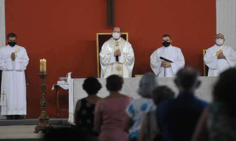 COVID-19: Dom Walmor pede celeridade em vacinação - Gladyston Rodrigues/EM/D.A Press