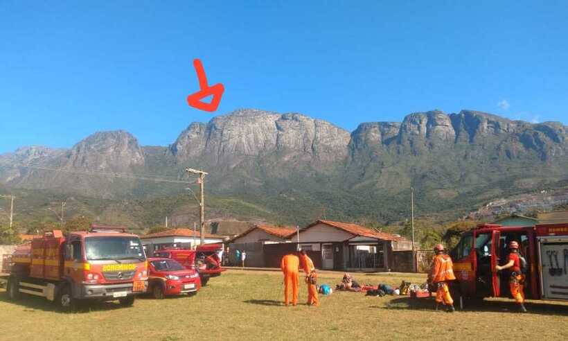 Três escaladores ficam presos no Pico do Baiano, em Minas Gerais - (CBMMG)/Divulgação