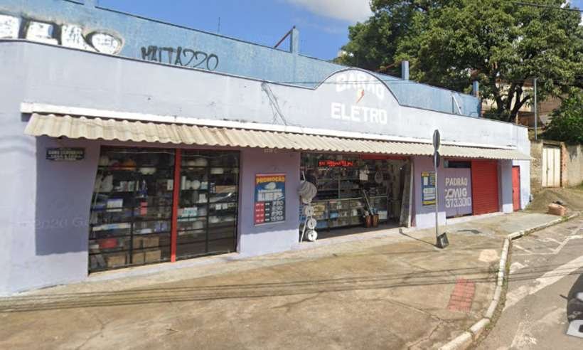 Incêndio em oficina mecânica de BH atinge 12 carros  - Google Street View/Reprodução