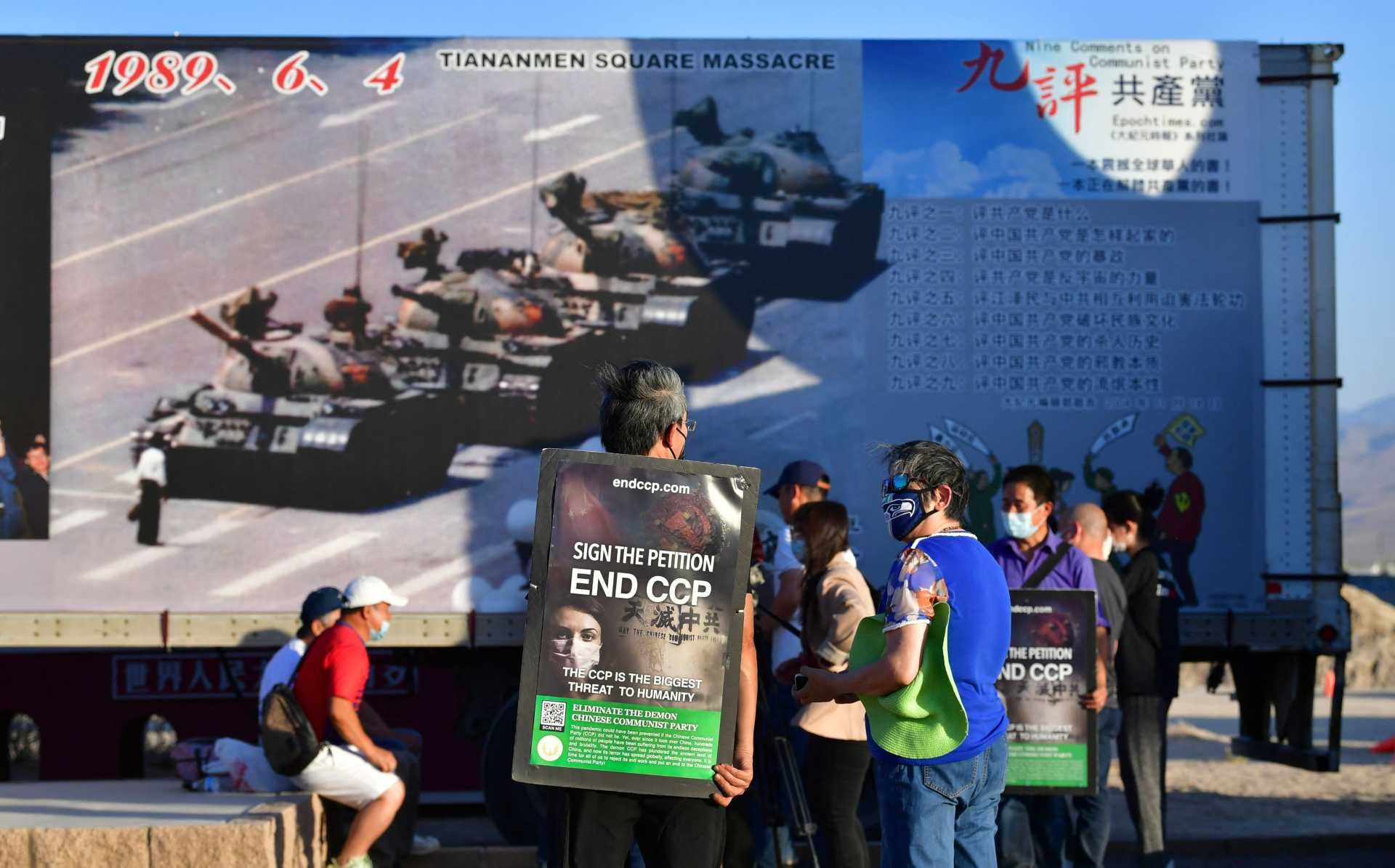 China bloqueia rede social por mensagem sobre aniversário da repressão -  AFP / Frederic J. BROWN