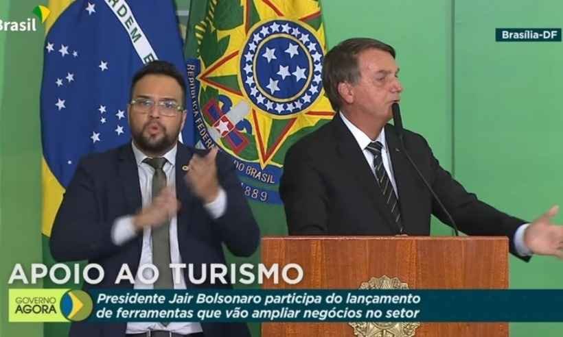 Bolsonaro fala sobre TCU e diz que cloroquina fez 'milagre no Brasil' - Tv Brasil/Reprodução