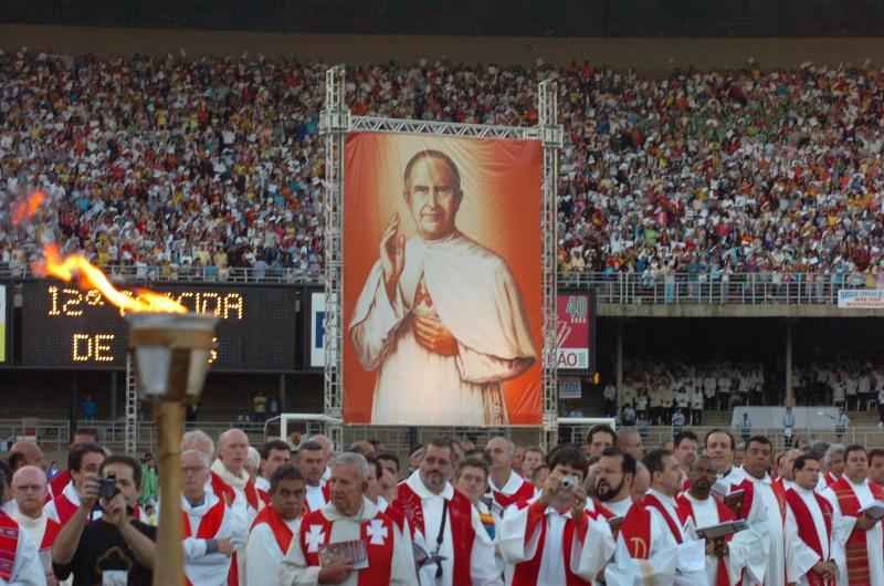 Carreata e missa marcam 15 anos da beatificação de Padre Eustáquio em BH - Marcelo Sant'Anna/EM/D.A Press