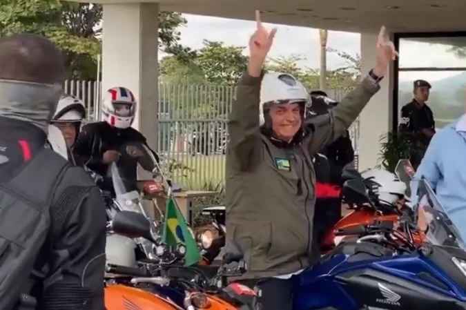 Adeus, bolsonaristas. Não quero mais vocês perto de mim - Reprodução/Redes Sociais