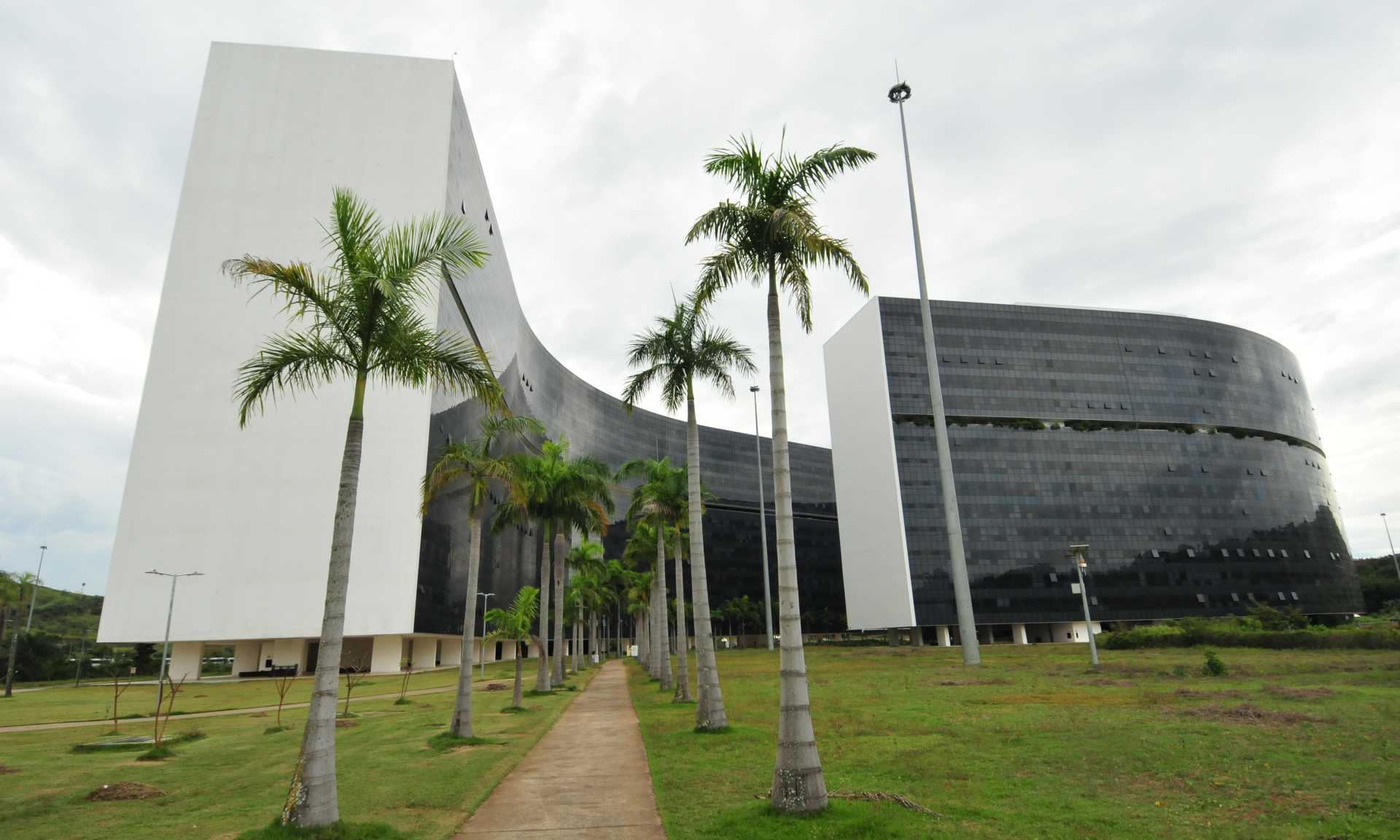 Zema publica decreto que regulamenta bolsa de R$ 600 a famílias vulneráveis - Gladyston Rodrigues/EM/D.A Press