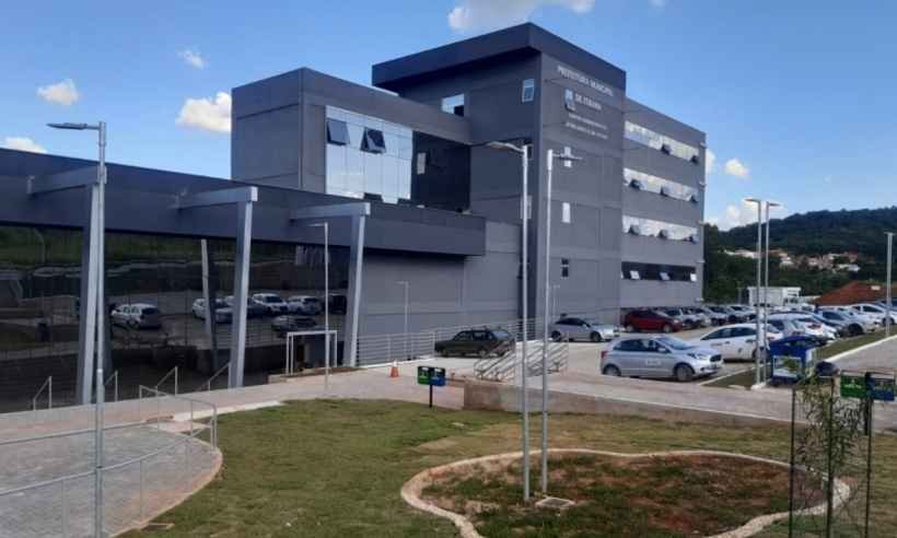 Vacinação em Itaúna: acesso de pessoas acima de 50 anos causa pane em site - Prefeitura Municipal de Itaúna/Reprodução
 

